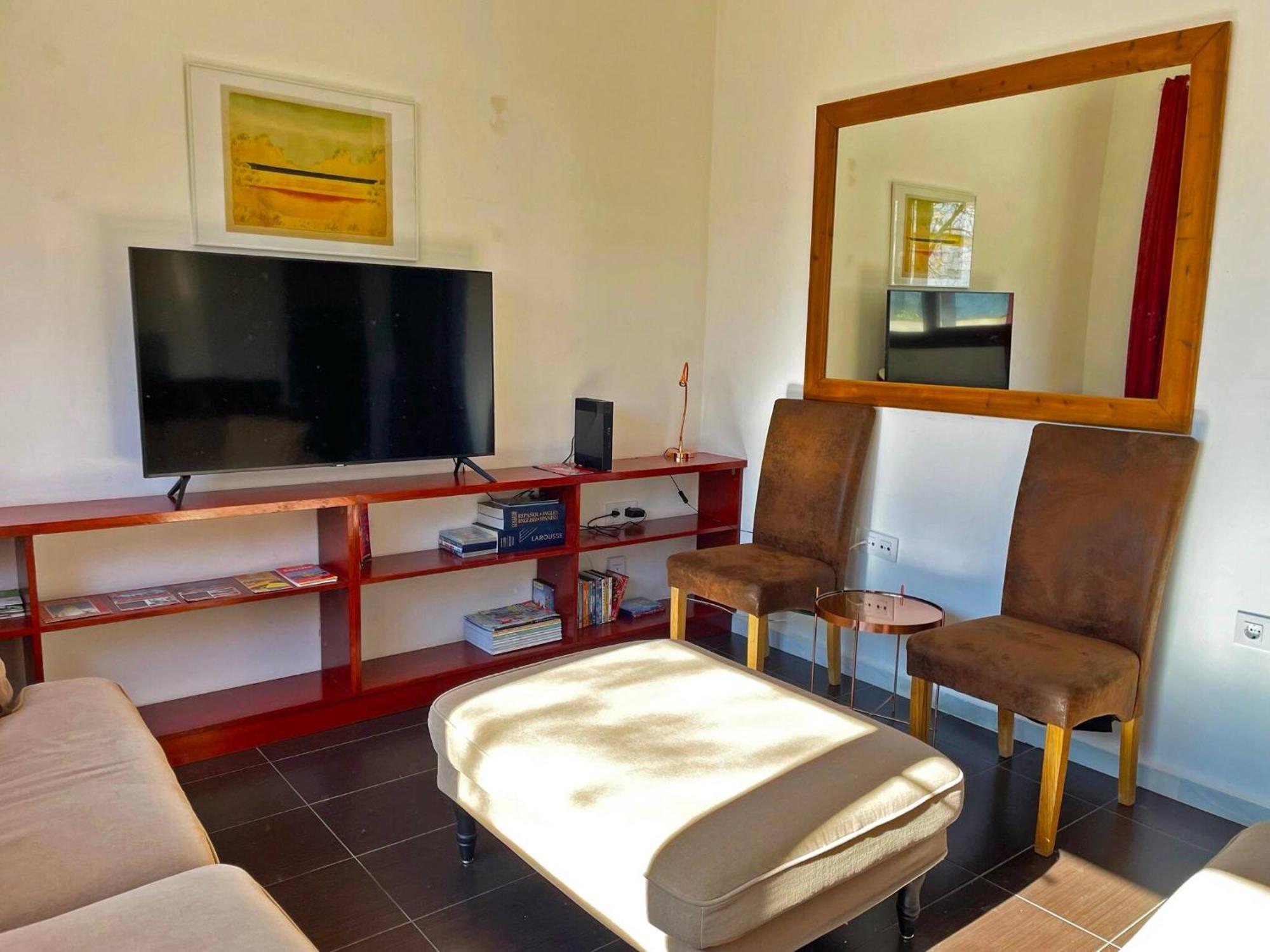 Casa Las Vinas - Ole Solutions เฮเรซ เด ลาฟรอนเตรา ภายนอก รูปภาพ