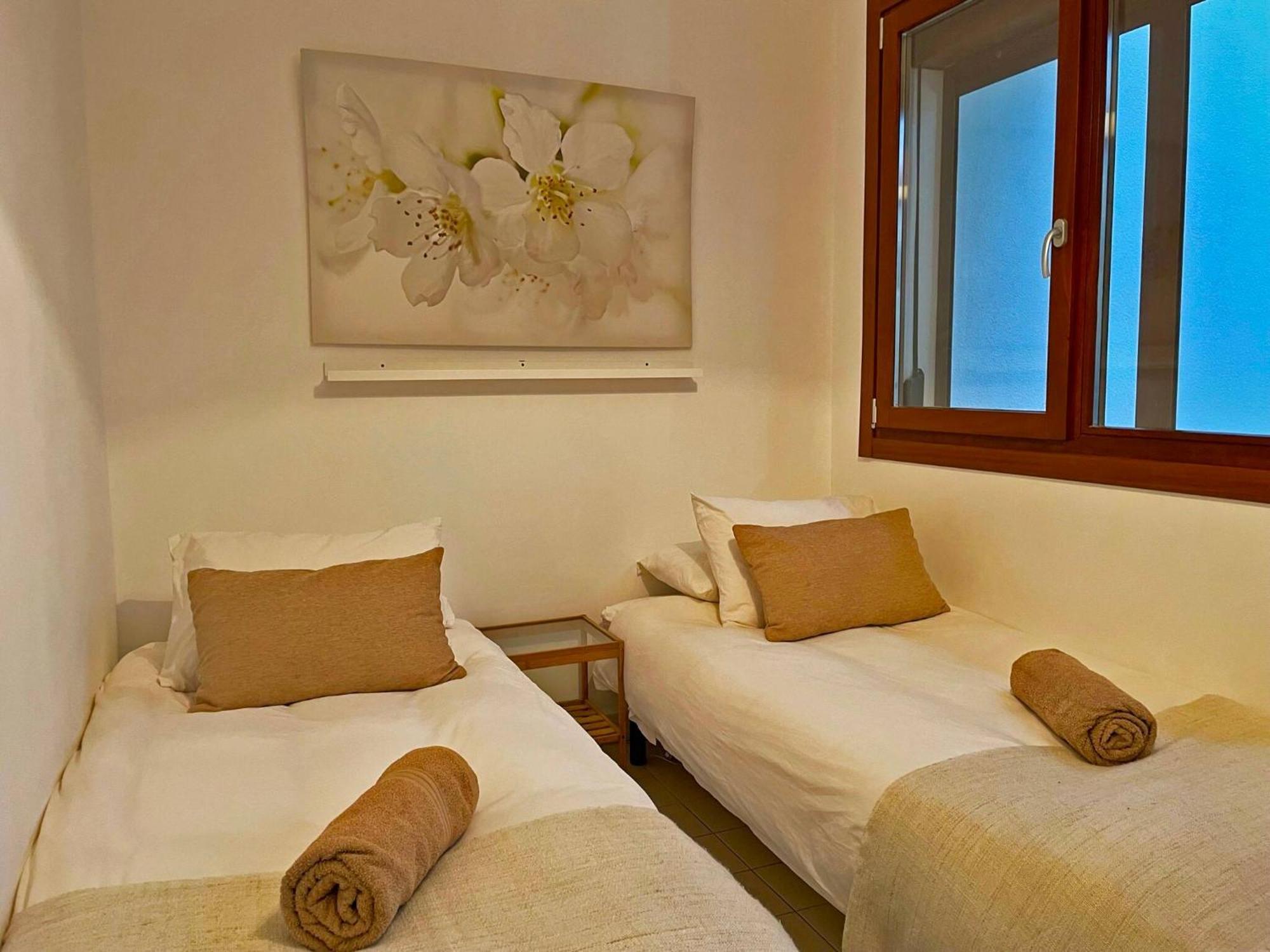Casa Las Vinas - Ole Solutions เฮเรซ เด ลาฟรอนเตรา ภายนอก รูปภาพ