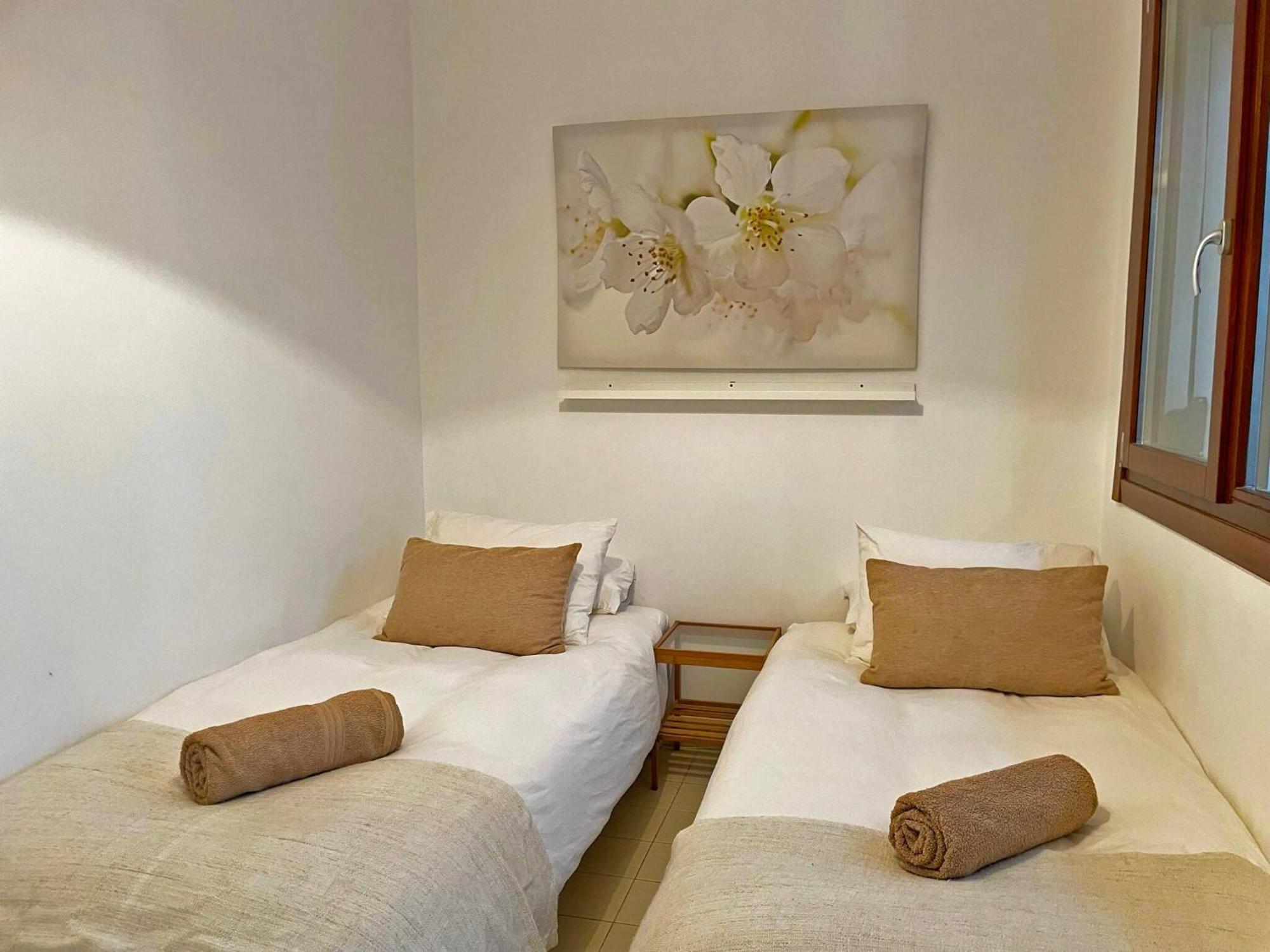 Casa Las Vinas - Ole Solutions เฮเรซ เด ลาฟรอนเตรา ภายนอก รูปภาพ