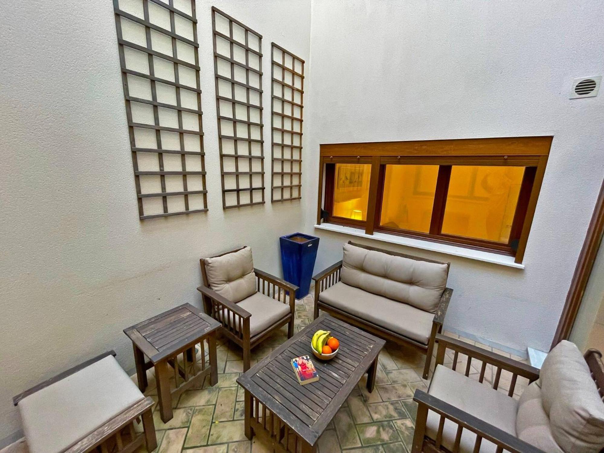 Casa Las Vinas - Ole Solutions เฮเรซ เด ลาฟรอนเตรา ภายนอก รูปภาพ