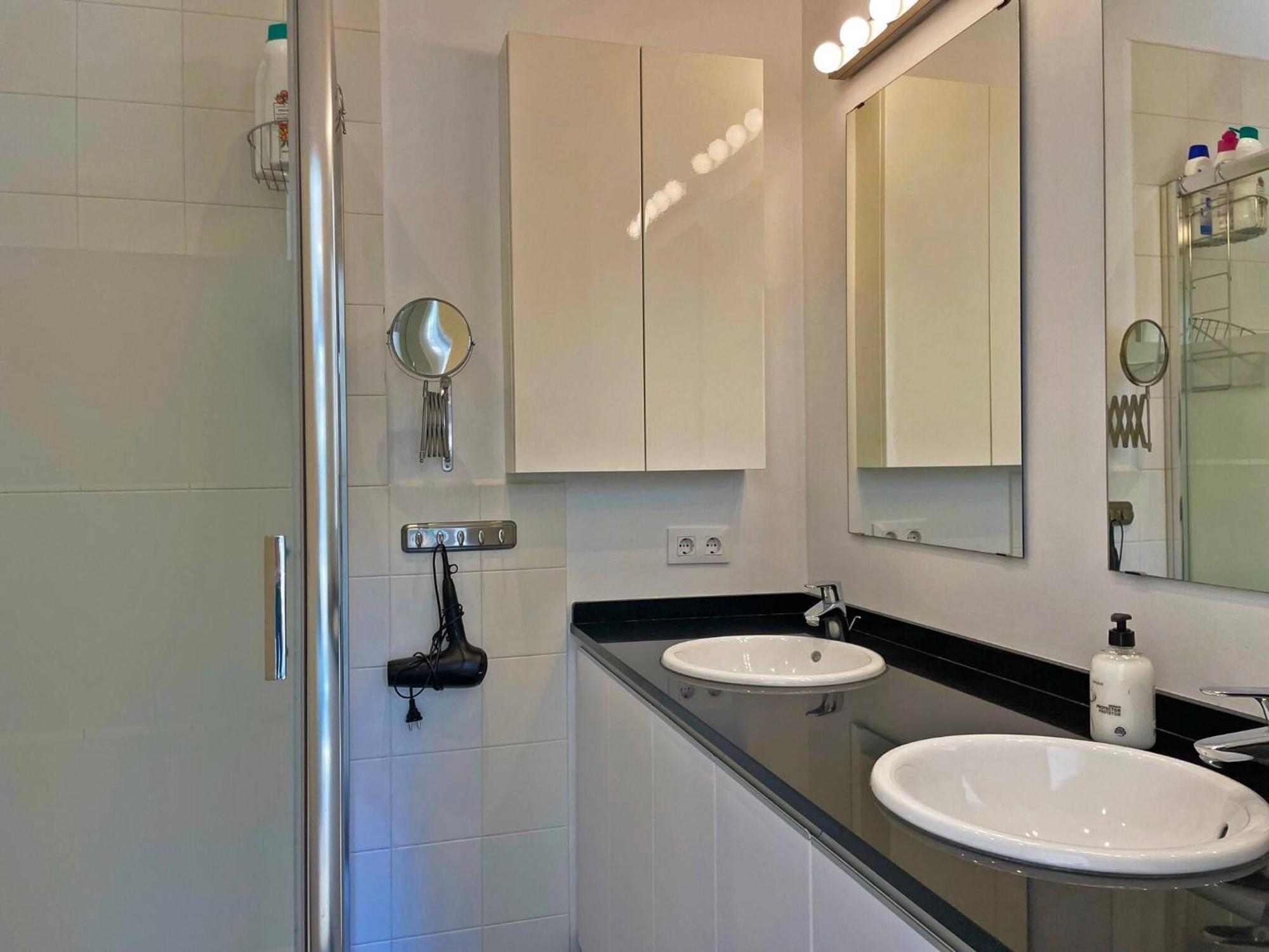 Casa Las Vinas - Ole Solutions เฮเรซ เด ลาฟรอนเตรา ภายนอก รูปภาพ